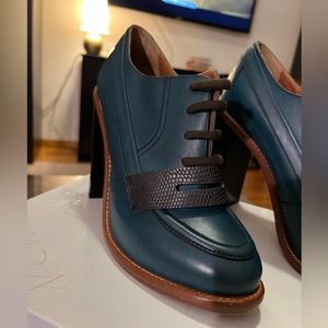 Very good condition. Like new. Size 40(9,5)